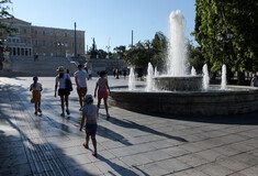 «Προσπάθησαν να αρπάξουν 2χρονο στο κέντρο της Αθήνας» - Καταγγελία 