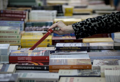 Επιταγή 20 ευρώ για αγορά βιβλίων: Ξεκινούν οι αιτήσεις στη ΔΥΠΑ- Οι δικαιούχοι