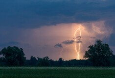 Πώς να επιζήσετε από χτύπημα κεραυνού - ή, ακόμη καλύτερα, να το αποφύγετε
