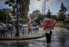 Κακοκαιρία: Σφοδρή καταιγίδα πλήττει την Αθήνα- Πού θα σημειωθούν έντονα φαινόμενα