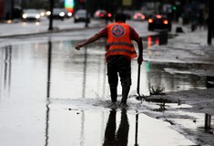 Κακοκαιρία -Αττική: Έκλεισαν Ποσειδώνος και Βουλιαγμένης- Κλειστή και η Πειραιώς