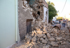 Καταστροφές σε σπίτι μετά τον σεισμό στο Αρκαλοχώρι