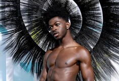 Lil Nas X: Σταμάτησε συναυλία για να πάει τουαλέτα- «Θα χρειαστώ ένα ή δυο λεπτάκια και επιστρέφω αμέσως»