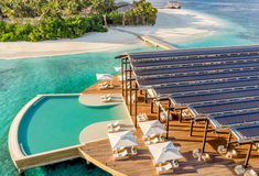 Kudadoo: Το «πιο βιώσιμο τουριστικό θέρετρο» στις Μαλδίβες έχει ορατά ηλιακά πάνελ- και εξηγεί γιατί