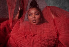 Η Lizzo απαντά στο body shaming του Κάνιε Γουέστ: «Κοιτάω τη χοντρή, μαύρη, ωραία δουλειά μου»