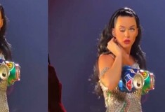 Katy Perry: Τι συνέβη και παρέλυσε το μάτι της, ενώ βρισκόταν στη σκηνή - ampa