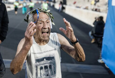 Μαραθώνιος Αθήνας: Θαυμασμός για τον 91χρονο Στέλιο Πρασσά - «Ο αθλητισμός είναι η αγάπη μου» 