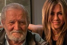 Πέθανε ο πατέρας της Τζένιφερ Άνιστον- Η τρυφερή ανάρτηση και η σημασία του «11/11»