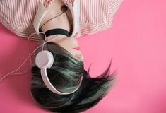 One billion young people risk hearing loss from loud music