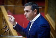 Ο Αλέξης Τσίπρας στο βήμα της Βουλής