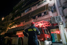 Φωτιά σε διαμέρισμα στο κέντρο της Αθήνας - Ένας ανήλικος νεκρός, δύο τραυματίες