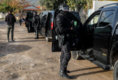 Δυτική Αττική: Σε εξέλιξη η αστυνομική επιχείρηση- Επτά συλλήψεις για ναρκωτικά