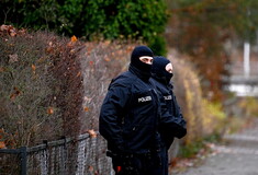 Germany Arrests 25 Suspected of Planning to Overthrow Government