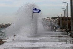 Καιρός: Αισθητή πτώση της θερμοκρασίας σήμερα και ισχυροί άνεμοι - Πού θα βρέξει