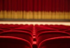 ΣΕΗ: Καταγγέλλει εξίσωση των αποφοίτων δραματικών σχολών με απόφοιτους λυκείου - Κατάληψη στο Εθνικό Θέατρο