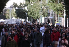 Μαζική πορεία καλλιτεχνών στο κέντρο της Αθήνας