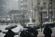 Ο καιρός σήμερα: Καταιγίδα το πρωί στην Αττική - Σε ισχύ το έκτακτο δελτίο της ΕΜΥ για βροχές, χιόνια και χαλάζι