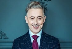 Alan Cumming: Έπεστρεψε βασιλικό βραβείο διαμαρτυρόμενος για την «τοξικότητα» της Βρετανικής Αυτοκρατορίας