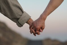Γάμος και συμβίωση κρατούν χαμηλά το σάκχαρο- Τι δείχνει νέα έρευνα 