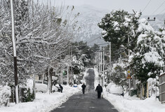 Χιόνια και την Τετάρτη- Πώς θα κινηθεί η κακοκαιρία Barbara τις επόμενες ώρες