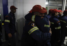 Επέστρεψαν στην Ελλάδα τα μέλη της ΕΜΑΚ- Απεγκλώβισαν 5 ανθρώπους από τα ερείπια στην Τουρκία