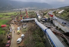 Σιδηροδρομικό δυστύχημα στα Τέμπη: Τουλάχιστον 36 οι νεκροί και δεκάδες τραυματίες - Ψάχνουν εγκλωβισμένους