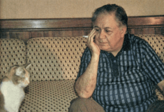 Μια άγνωστη πολιτική συνέντευξη του Μάνου Χατζιδάκι
