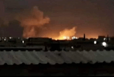 Αεροπορική επίθεση του Ισραήλ στο αεροδρόμιο του Χαλεπίου όπου μεταφέρεται η ανθρωπιστική βοήθεια για την Συρία 