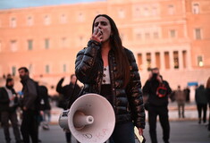 Συγκέντρωση και πορεία φεμινιστικών οργανώσεων στο κέντρο της Αθήνας