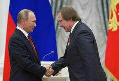 Στενός φίλος του Πούτιν μετέφερε 50 εκατ. σε ελβετικές τράπεζες – Φαίνεται να ανήκουν στον Ρώσο πρόεδρο