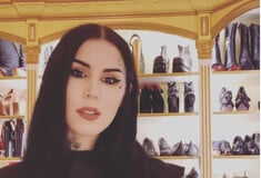 Η Kat Von D βγάζει σε δημοπρασία πάνω από 130 σπάνια παπούτσια- «Έμεινα έγκυος και μεγάλωσαν τα πόδια μου»