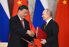 O Βλαντίμιρ Πούτιν με τον Σι Τζινπίνγκ