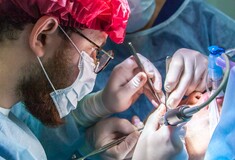 Ιταλία-Τυφλός ασθενής για πρώτη φορά είδε το φως του από το ένα μάτι με αυτομεταμόσχευση 