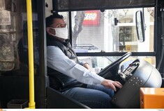 Κορωνοϊός: Τέλος και επίσημα από σήμερα η υποχρεωτική χρήση μάσκας στα ΜΜΜ