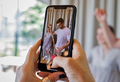 Ευρωβουλευτές δεν θέλουν απαγόρευση του Tiktok για να μη χάσουν ψήφους της Gen Z