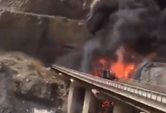 Σαουδική Αραβία: Τουλάχιστον 20 νεκροί μετά από σύγκρουση λεωφορείου πάνω σε γέφυρα