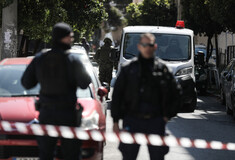 Τρομοκρατικό δίκτυο στην Αθήνα: Έρχονται νέες συλλήψεις - Γρίφος οι διαδρομές των όπλων και των εκρηκτικών