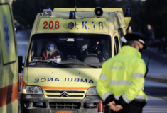 Σοβαρό τροχαίο στη Μεσογείων- Χωρίς τις αισθήσεις του ο οδηγός