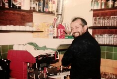 Ο Χασάν των Εξαρχείων ονειρεύτηκε μια θάλασσα που ενώνει τους λαούς