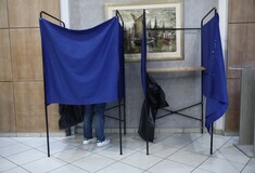 «Μάθε πού ψηφίζεις» και μέσω τηλεφώνου- Ώρες λειτουργίας για τις εκλογές 2023