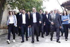 Εκλογές 2023: Στην Κηφισιά ψήφισε ο Μητσοτάκης - «Αύριο θα ξημερώσει ακόμα καλύτερη μέρα για την πατρίδα μας»
