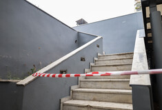 Δολοφονία στη Βαρβάκειο: Με πέντε τραύματα στον λαιμό εντοπίστηκε η γυναίκα