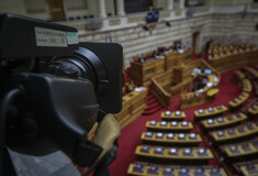 Διακομματική Επιτροπή: Χωρίς περιορισμούς οι εμφανίσεις υποψηφίων στα ΜΜΜ