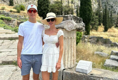 Στην Ελλάδα παραμένει η Ιβάνκα Τραμπ: Ακρόπολη χθες, Δελφοί σήμερα- Η αρχαία φράση στο Instagram