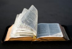 ΗΠΑ: Απαγορεύεται η Βίβλος σε δημοτικά σχολεία της Γιούτα λόγω «χυδαιότητας και βίας»