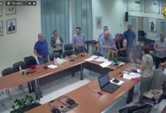 Χίος: Δημοτικός Σύμβουλος κατέρρευσε ενώ μιλούσε – Δεν υπήρχε διαθέσιμο ασθενοφόρο