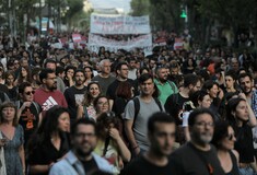 Μαζική διαδήλωση στο κέντρο της Αθήνας για το πολύνεκρο ναυάγιο στην Πύλο