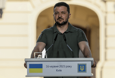 Ουκρανία: Επί τάπητος το «ειρηνευτικό σχέδιο» του Ζελένσκι