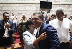 Κοινοβουλευτική ομάδα ΣΥΡΙΖΑ: Πρόεδρος ο Φάμελλος, χειροκροτήθηκε ο Τσίπρας