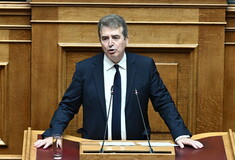 Χρυσοχοΐδης: Έρχονται 10.000 μόνιμες προσλήψεις στην υγεία